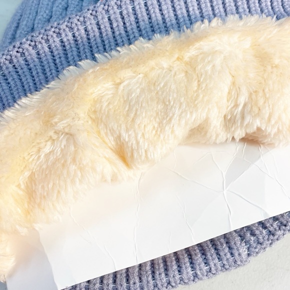 3 for $10 🛍️ High Desert Gear Fluffy Pom Pom Knitted Winter Hat Sherpa Lining - Picture 6 of 7